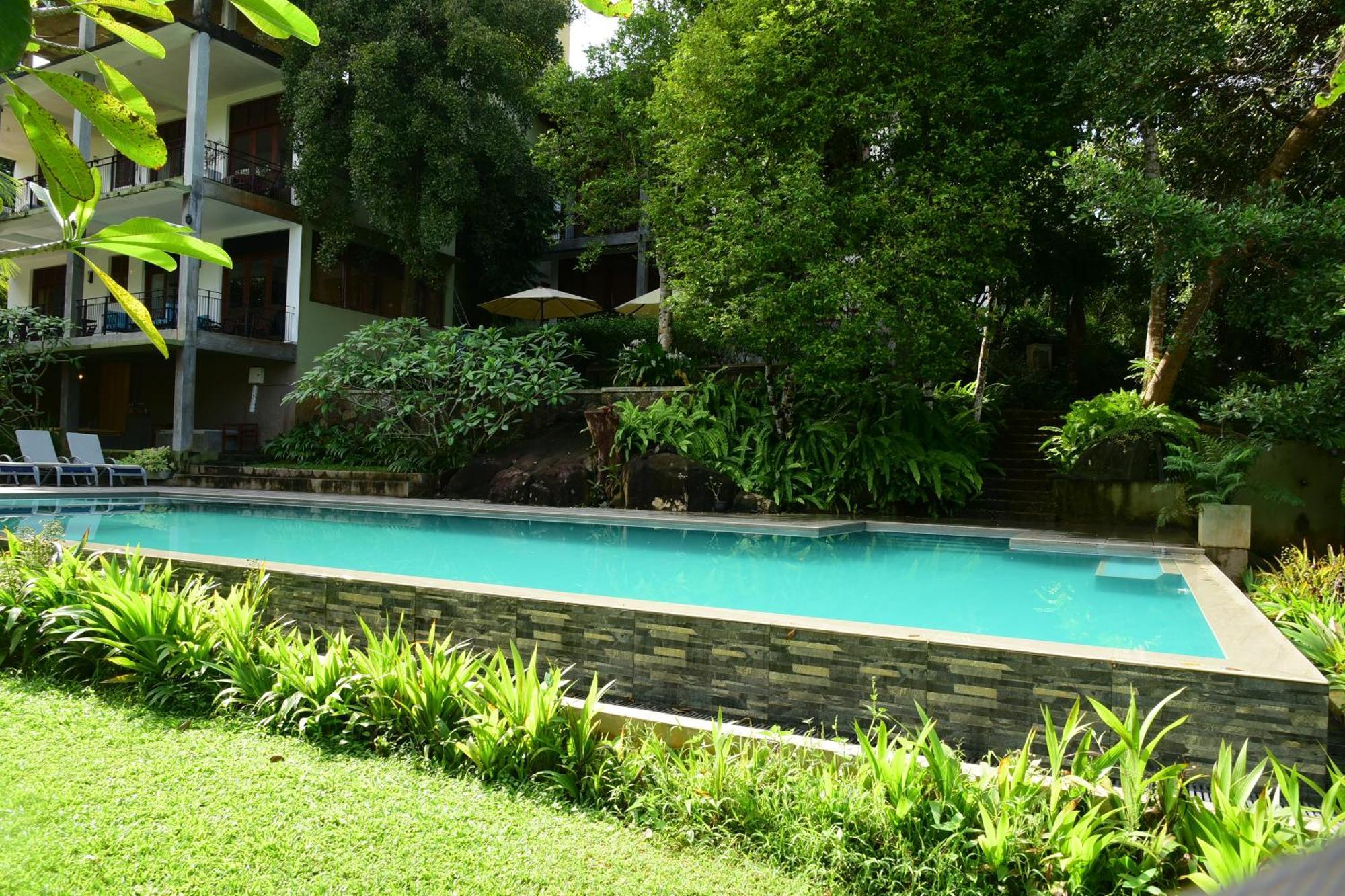 Hikka Secret Lake Resort Hikkaduwa Exterior foto
