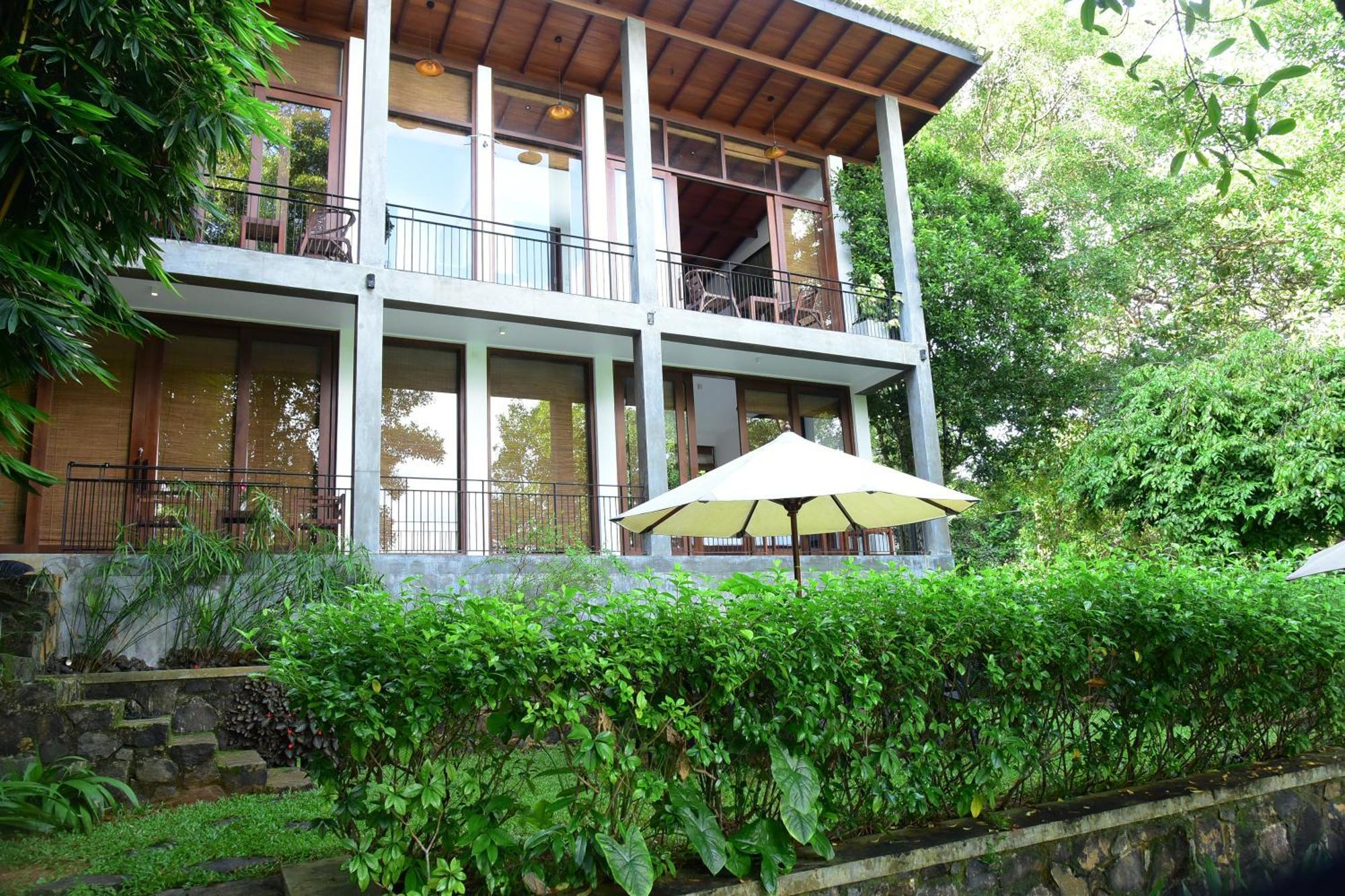 Hikka Secret Lake Resort Hikkaduwa Exterior foto