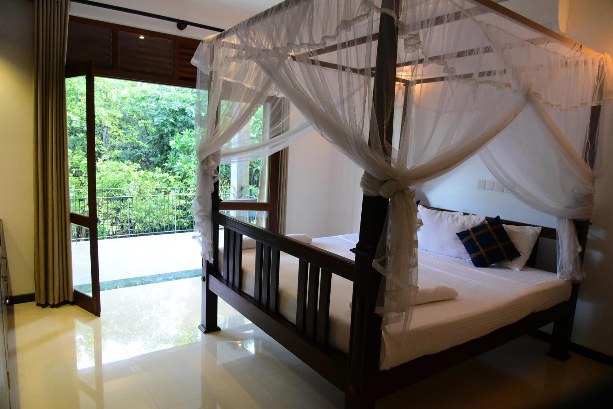 Hikka Secret Lake Resort Hikkaduwa Exterior foto